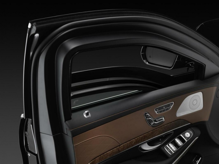 gallery/6671c964de59c99d741e1e955bff30b5_s-benz-s600-guard-06_1_orig